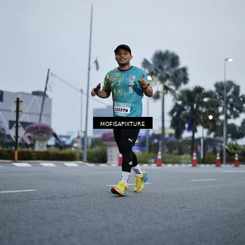 Runner Photo 5879792