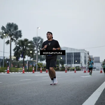 Runner Photo 5879794