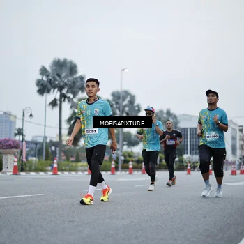 Runner Photo 5879844