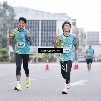 Runner Photo 5880105