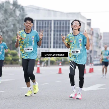 Runner Photo 5880110