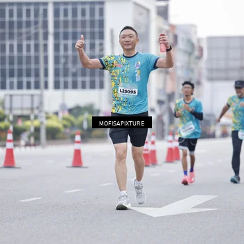 Runner Photo 5880120