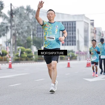 Runner Photo 5880140