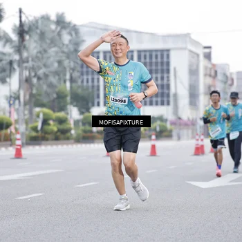 Runner Photo 5880151