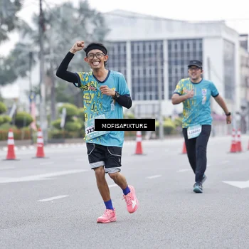 Runner Photo 5880152