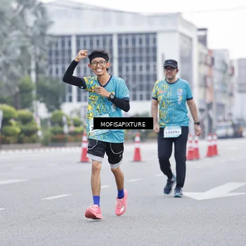 Runner Photo 5880155