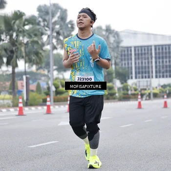 Runner Photo 5880196