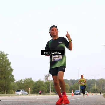 Runner Photo 5880272