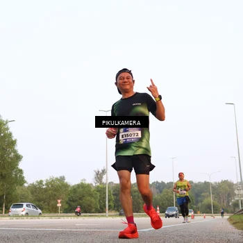 Runner Photo 5880352
