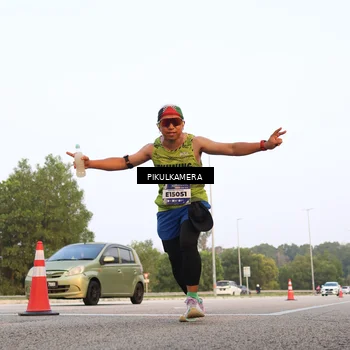 Runner Photo 5880653