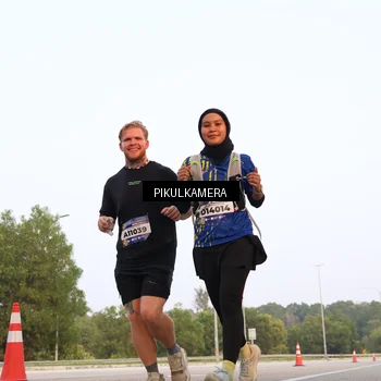 Runner Photo 5882294