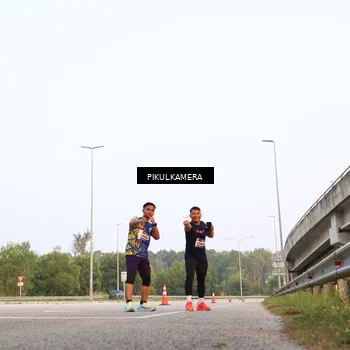 Runner Photo 5882772