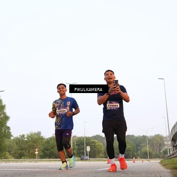 Runner Photo 5883031