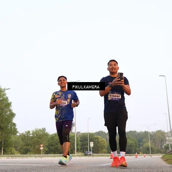 Runner Photo 5883305