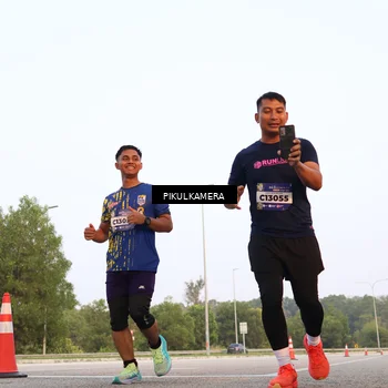 Runner Photo 5883476