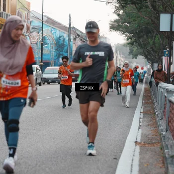 Runner Photo 5890002