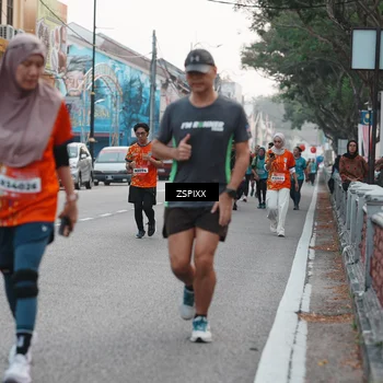 Runner Photo 5890036