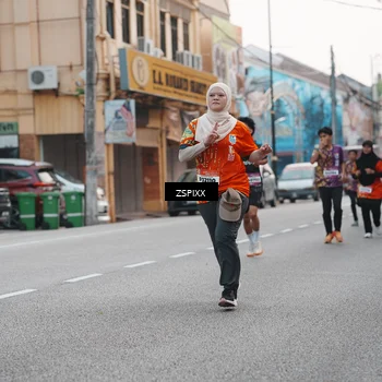 Runner Photo 5890756