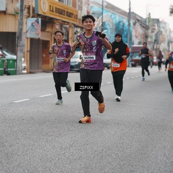 Runner Photo 5890772