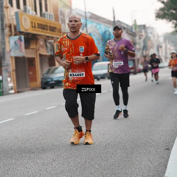 Runner Photo 5891635
