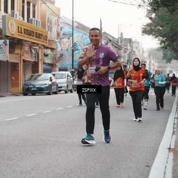 Runner Photo 5892003