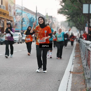 Runner Photo 5892023