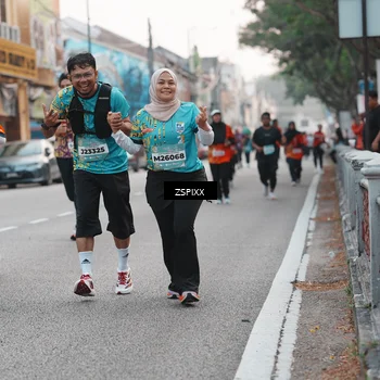Runner Photo 5892025