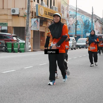 Runner Photo 5892035