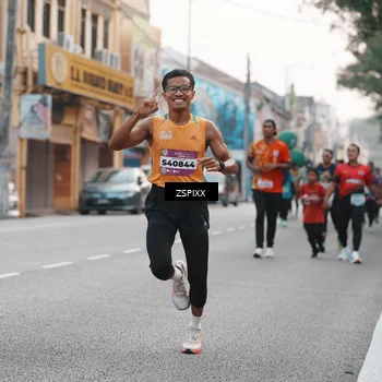 Runner Photo 5892068