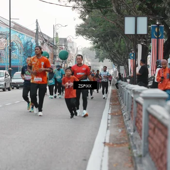 Runner Photo 5892080
