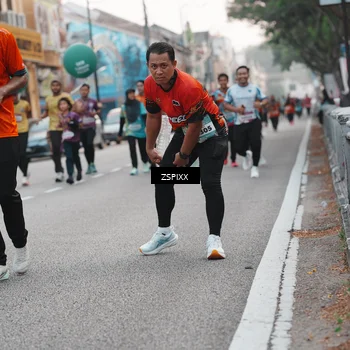 Runner Photo 5892092