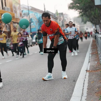 Runner Photo 5892106