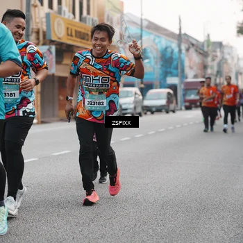 Runner Photo 5892129