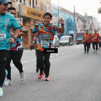 Runner Photo 5892143