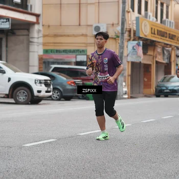 Runner Photo 5892158