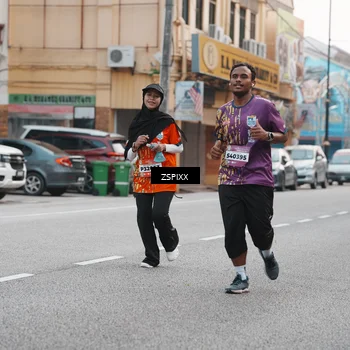 Runner Photo 5892235