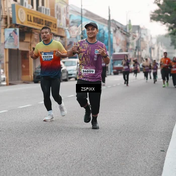Runner Photo 5892244