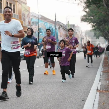 Runner Photo 5892373