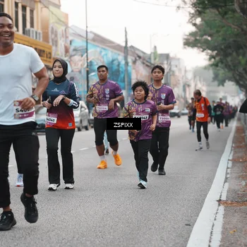 Runner Photo 5892376
