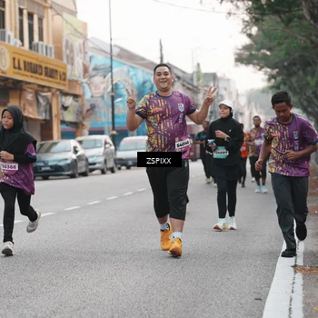 Runner Photo 5892419