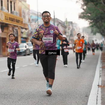Runner Photo 5892430