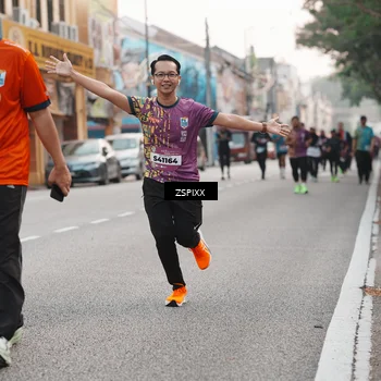 Runner Photo 5892475
