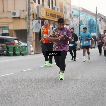 Runner Photo 5892489