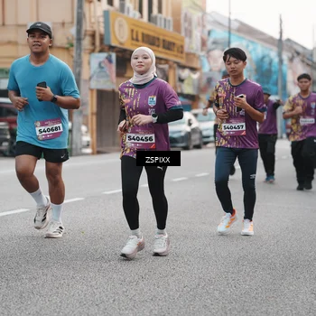 Runner Photo 5892511