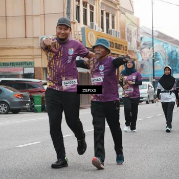 Runner Photo 5892545