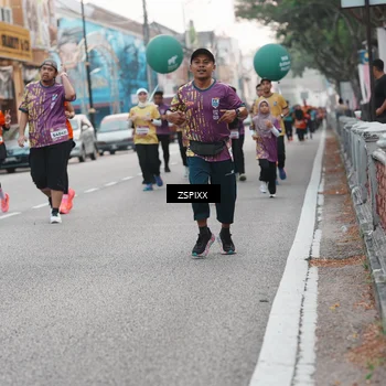 Runner Photo 5892645
