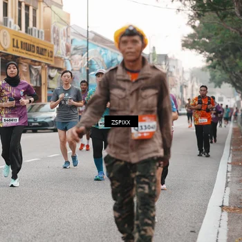 Runner Photo 5892755
