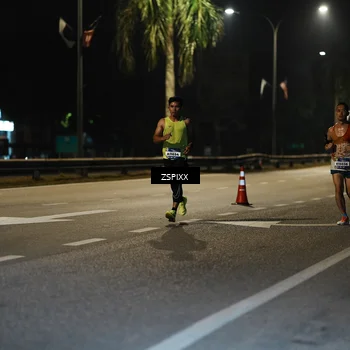 Runner Photo 5892935