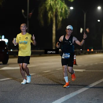 Runner Photo 5893002