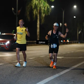 Runner Photo 5893003
